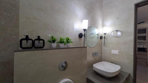 Benaulim Villa | Villa Amarante - Private Pool I Lawn & Theater