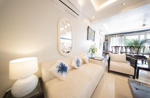 Candolim Villa | Villa Amari, Modern & Luxurious 3BHK w Caretaker