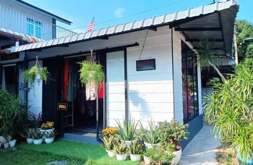 Dungun House | VILLA ANJUNG TAMU