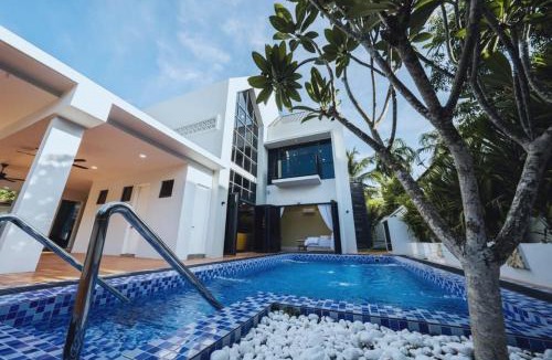 Ayer Keroh Villa | Villa Ayer Keroh Swimming Pool by DefineSuite