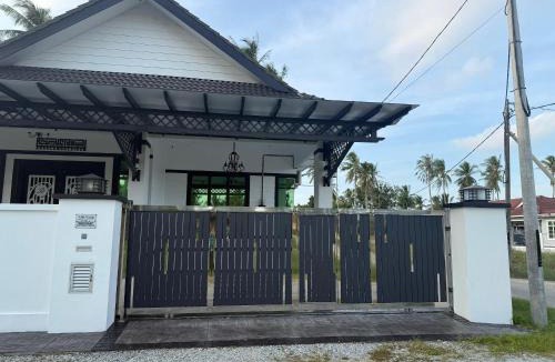 Kota Bharu Villa | Villa Family - Private Pool