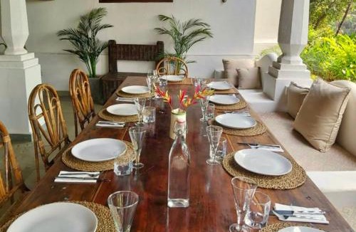 Parra Villa | VILLA LOU GOA Heritage House 1903 Exclusive Use of Villa and Pool