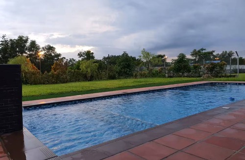 Kampung Jelatang Villa | Villa RI Homes