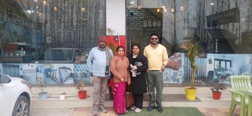 Srinagar Apartment | Village guesthouse