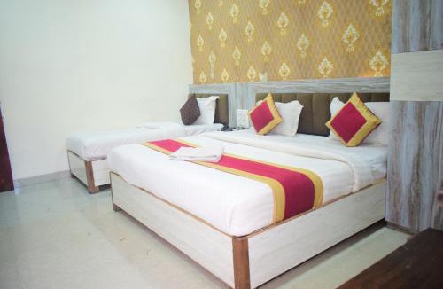 Rau Hotel | Vinayak shree hotel