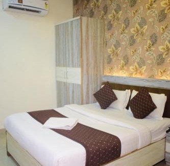 Rau Hotel | Vinayak shree hotel