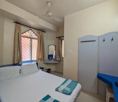 Chickpet Hotel | Vinayaka Lodge