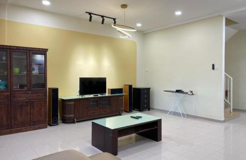 Central Seberang Perai House | Vintage CoLiving 2Storey Haus