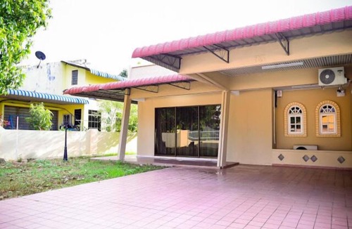 Kampung Setul House | VINTAGE Homestay Seberang Jaya (7P0056)