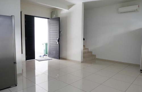 Bukit Jambul House | Vista Jambul - 5 Bedroom