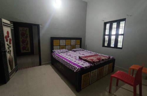 Khatima Hotel | Vivek Hotel