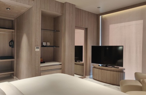 Gandhi Nagar Hotel | Vividus