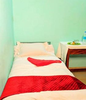 Kozhikode Hostel | VKR MENS ROOM (Gents Only)