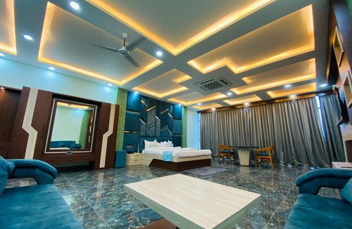Siwan Hotel | VRINDA HERITAGE HOTEL & BANQUET HALL