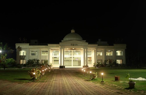 Chhindwara Resort | Vrindavan By Viyana Resort and Hotels