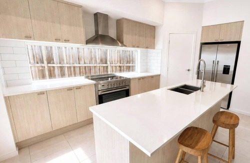 Catherine Hill Bay Apartment | Wagtail Whispers - Spacious Coastal Escape