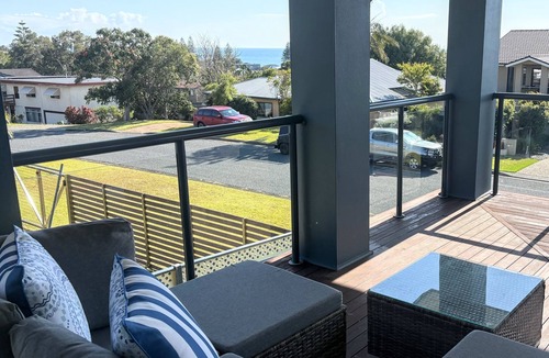 Diamond Beach House | Walk to the beach, soak in ocean views, and enjoy space for the whole family