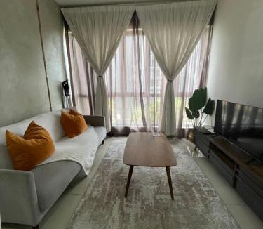 Pelabuhan Klang Apartment | Wallaway2stay Gravit8 Andaman Klang 2 Queen Room