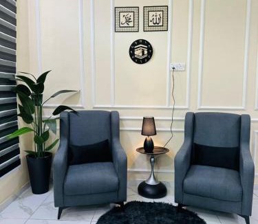 Jelawat House | WanZa House