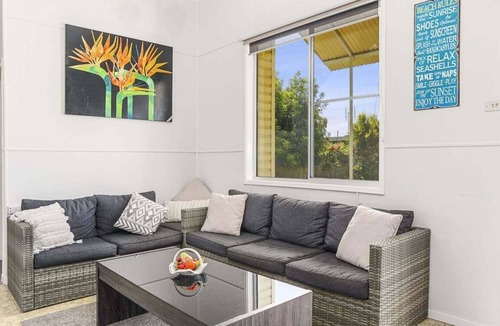Bendalong House | Waratah Cottage Bendalong