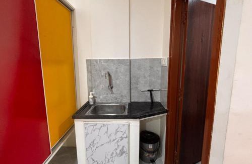 Hyderabad Apartment | Warm & Cozy Studio Stay