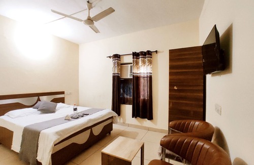 Doraha Hotel | WATER FRONT - Homestay By Organica Group