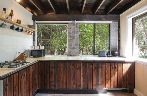 St. Georges Basin House | Waterfront Getaway, Pet Friendly - Jervis Bay