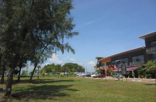 Kampung Bahasa Kapor Hotel | Waterfront Boutique Hotel Port Dickson