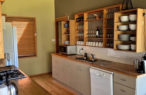 Sanctuary Point House | Waterfront Hideway by Book Jervis Bay - Sanctuary Point - The Ultimate Spot to Relax