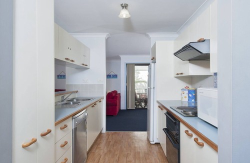 Nelson Bay Apartment | Well presented two bedroom unit in complex with a pool and tennis court