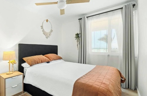 Tuross Head Apartment | Whale Watcher – 5BR Home | Summer Only