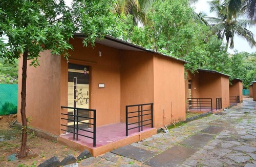 Kamalapur Hotel | Whispering Rocks Jungle Resort