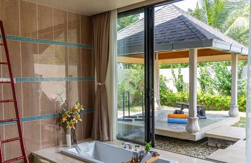 Padang Matsirat Villa | White Monkey Villa - Private Pool & Jacuzzi @Seaview