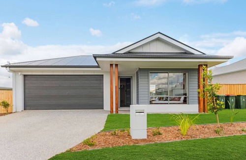 Brisbane House | White Rock大house交通便利|近海滩与学校|带车位