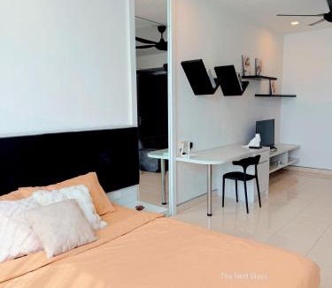 Kampung Bukit Dukong Apartment | WHITE TILES 2人名宿, LANDMARK2, Sg Long, Kajang, FREE WIFI, QUIET SPACE, NICE VIEW