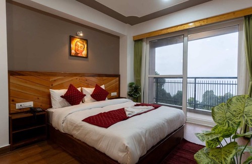 Rishop Hotel | White Yak Resort