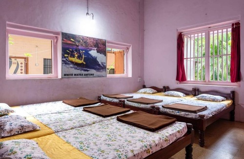 Supa Hotel | Wild Flower Homestay