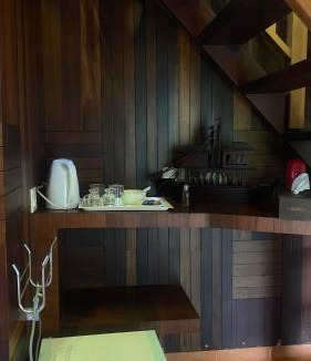 Kannur House | Willo stays The Metro Landsend Beach Resorts