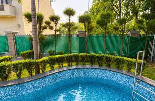 Maler Kotla Villa | Willow Pool House Escape 1BR Retreat