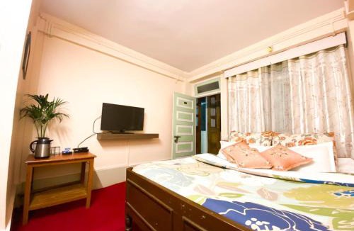 Darjeeling Hotel | Winalia's Stays & Savours