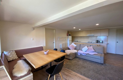 Falls Creek Apartment | Winterhaven 2 - Large apartment in a great location