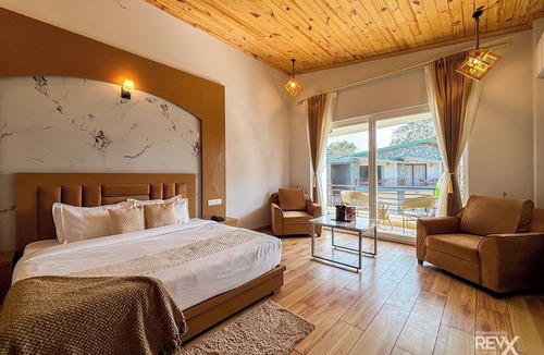 Bail Parao Hotel | Wonderwood Corbett Resort (1min walk to River with Deep Jungle Trail)