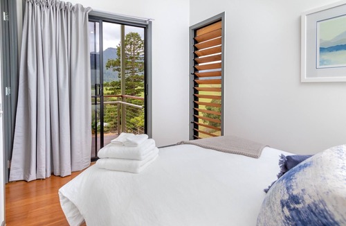 Darlington Cottage | World Heritage Skyline Cottage in The Scenic Rim - PWD accessible