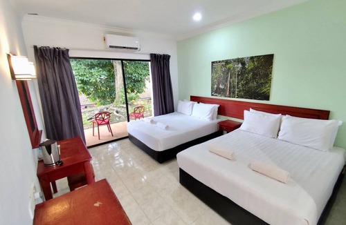 Kuala Tahan Hotel | Xcape Resort at Taman Negara