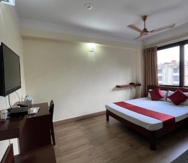 Siliguri Hotel | Yaksha Holiday Home