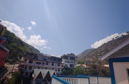 Dirang House | Yang home stay