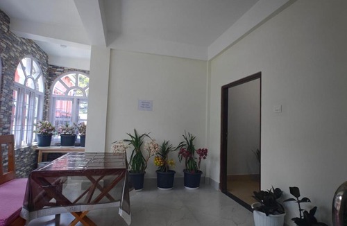 Dirang House | Yang home stay