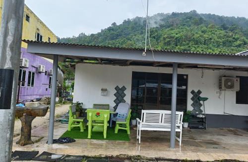 Kampung Pasir Hantu Apartment | Yatie homestay