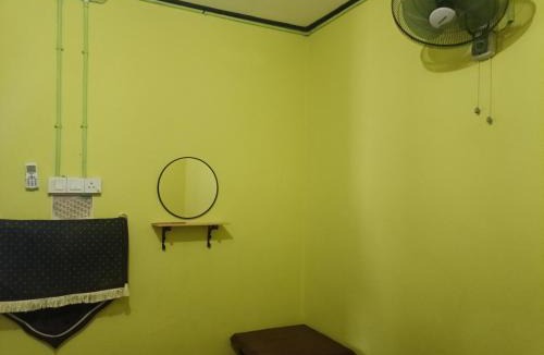 Kampung Pasir Hantu Apartment | Yatie homestay