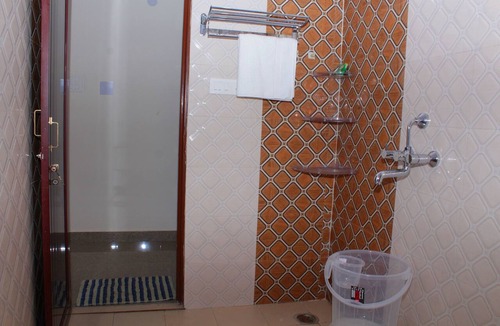 Bullawala Hotel | Yatrik Inn